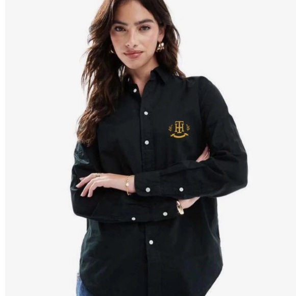 Tommy Hilfiger Pink White Striped Button Down Shirt with Gold Embroidered Logo - Picture 5 of 14